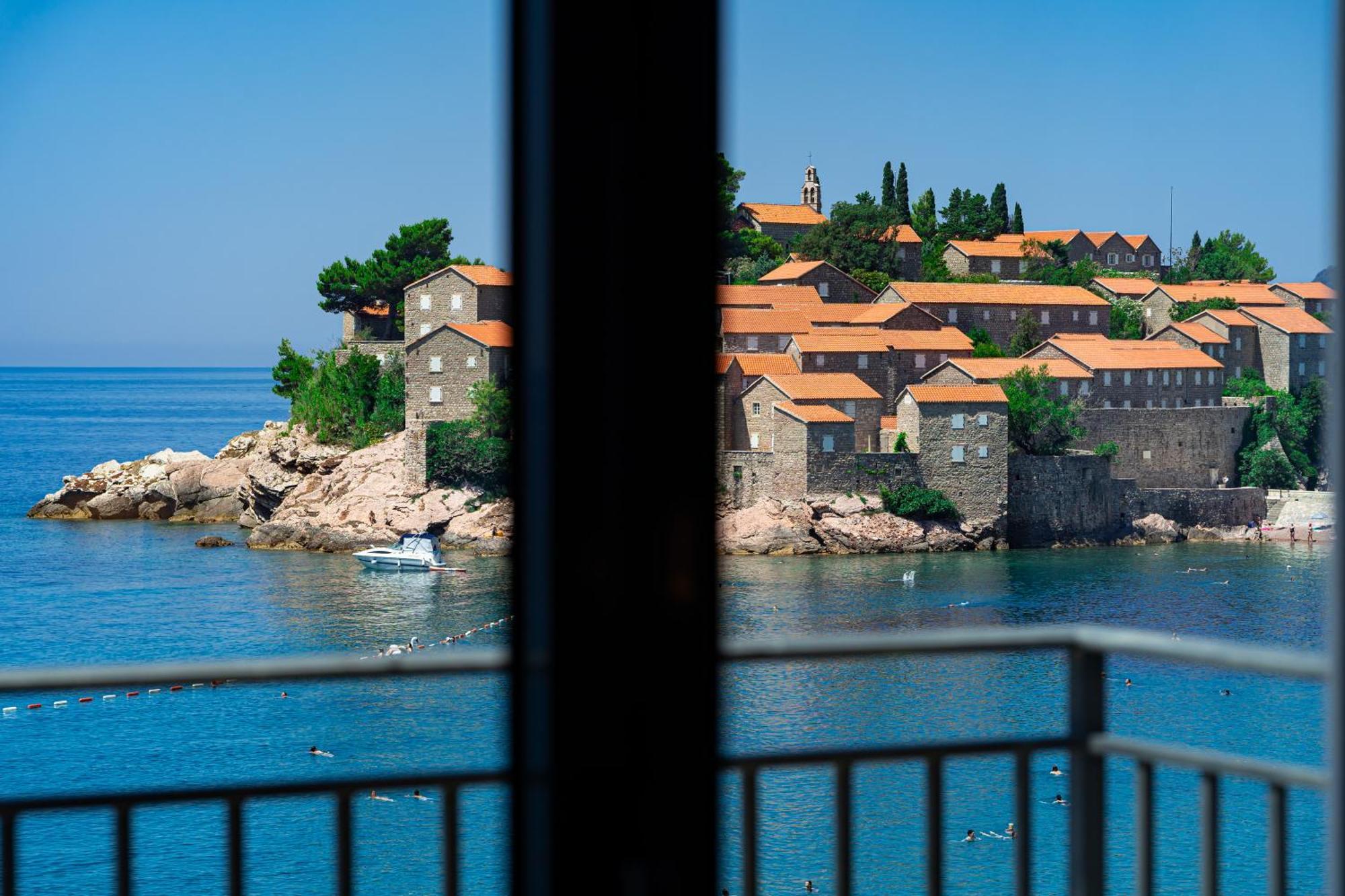 Hotel California By Aycon (Adults Only) Sveti Stefan Extérieur photo