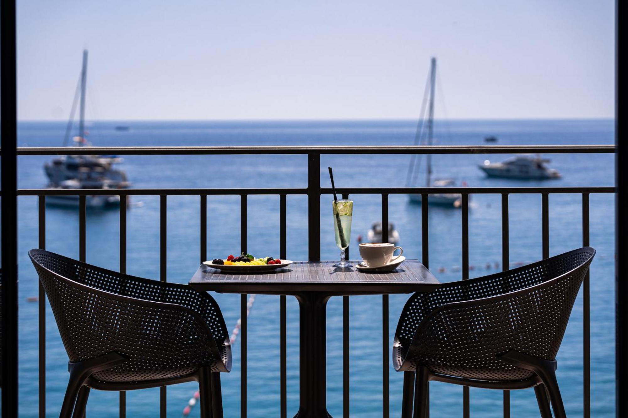 Hotel California By Aycon (Adults Only) Sveti Stefan Extérieur photo